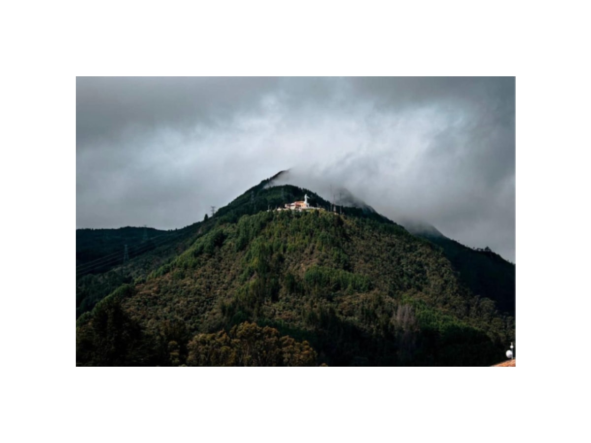 La Montaña Permanece de Alfonso, obra de arte original